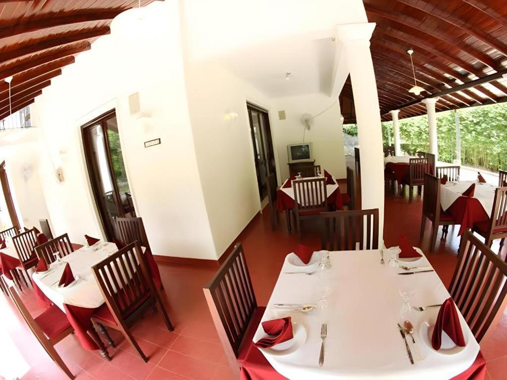 Elpitiya  The Mgs Hotel מראה חיצוני תמונה