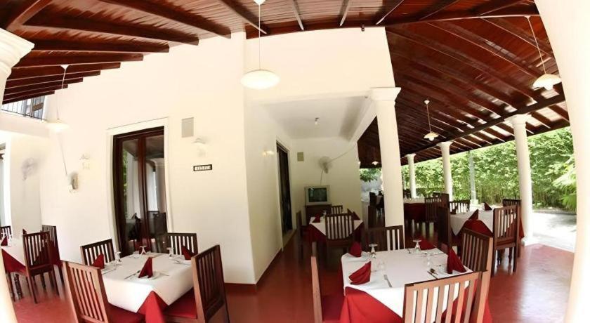 Elpitiya  The Mgs Hotel מראה חיצוני תמונה