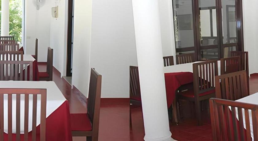Elpitiya  The Mgs Hotel מראה חיצוני תמונה